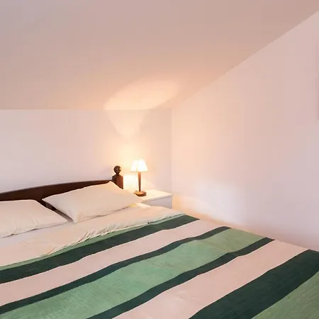 Apartment Little Place 2