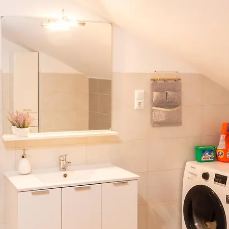 Little Place 2 Apartment